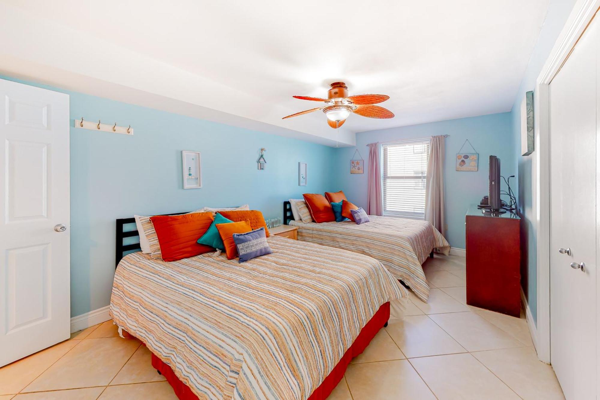Phoenix Vacation Rentals Orange Beach Værelse billede
